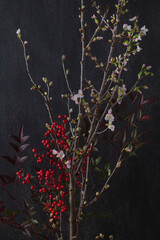 お正月飾り用の南天と啓翁桜