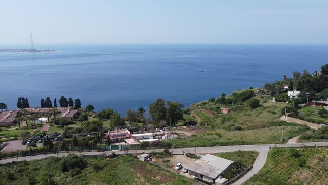 Stretto di Messina conjunction between Calabria and Sicily