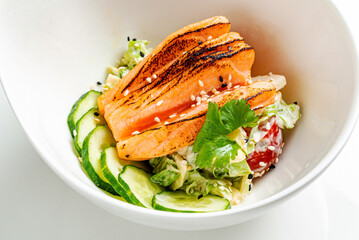 bowl with salmon and vegetables