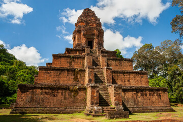Baksei Chamkrong Ancient Pyramid Temple In Cambodia