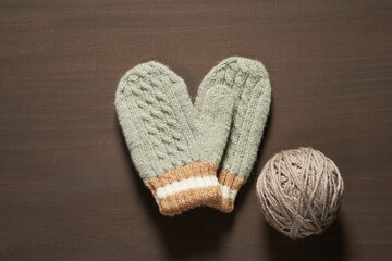 編みもののイメージ 　手袋