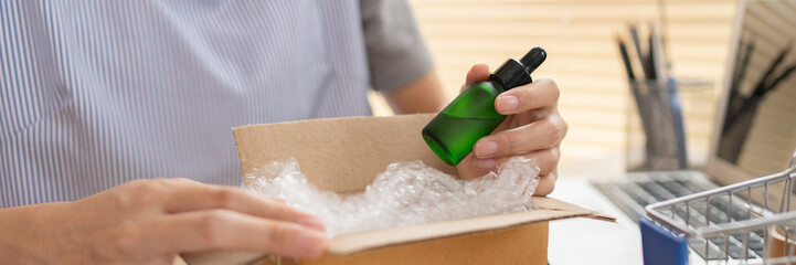 Packing box, Pack Products Into Postal Boxes To Deliver to customers, Sell products online, Freelance working.