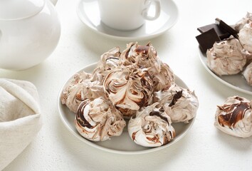Chocolate meringue cookies