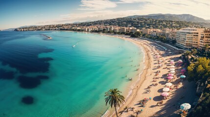 côte méditerranéenne, bord de mer en été, eau translucide plage de sable fin et beau temps - obrazy, fototapety, plakaty