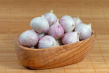 Soloknoblauch in einer Nahaufnahme