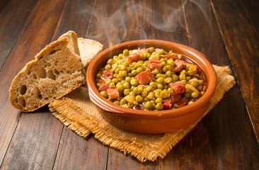 Guisantes con jamón