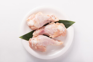 香草美水鶏　手羽元