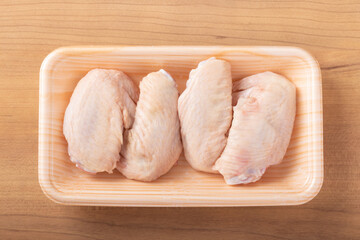 香草美水鶏　手羽先