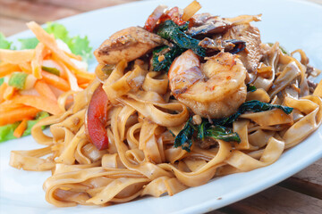 Kwe Tiaw Fried Shrimp