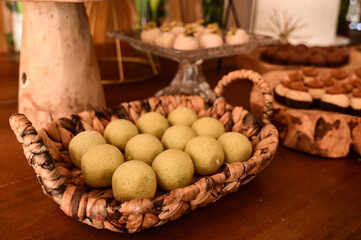 white chocolate, sweet balls, brazilian sweets, box of chocolate candies, chocolate candies on a plate, box of chocolates, birthday party, chocolates, grape candy