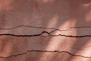 Cracked wall photo／ひび割れた壁
