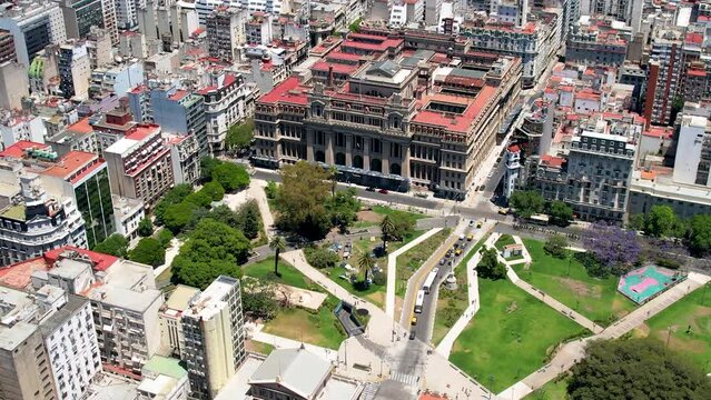 Beautiful aerial footage of Plaza de Mayo, the Casa Rosada Presidents house, The Kirchner Cultural Centre, in Puerto Madero. Buenos Aires, Argentina.