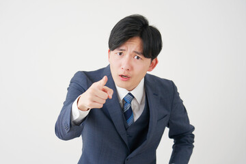 叱るビジネスマン　白背景