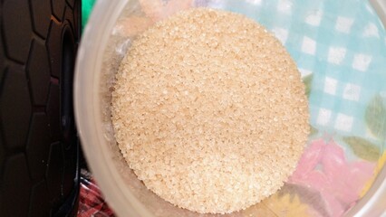 Organic sugar in the jar 