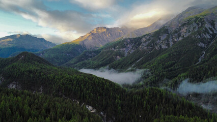 Fototapeta na wymiar View of the national park in Switzerland.