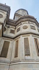 Obraz premium Close-up view of the beautiful architecture of the Curtea de Arges Cathedral, in Romania.