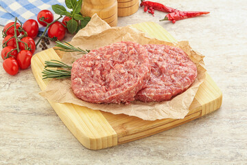 Raw pork cutlet for burger