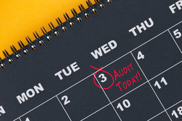 Red circle mark on the calendar at 3 for reminder of Audit Today.