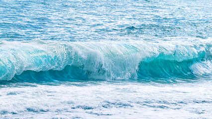 Blue and aquamarine color sea waves - 688781347