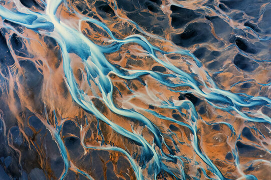 Aerial view of Iceland's intricate river patterns