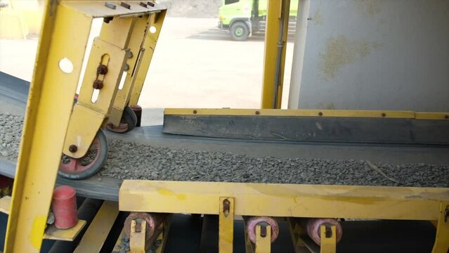 Feeder supplies aggregate from the hot bin to the dryer via a conveyor belt. Processing plants for stone, sand and gravel as asphalt base materials at Asphalt mixing plant to produce Asphalt Hotmix