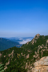 Fototapeta na wymiar Scenic view of Mt.Seoraksan against sky