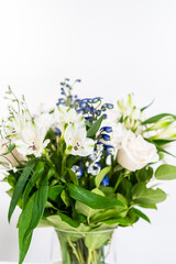Elegant White Rose Bouquet Adorns a Beautiful Vase