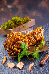raw mushrooms on kitchen table, fresh mushrooms