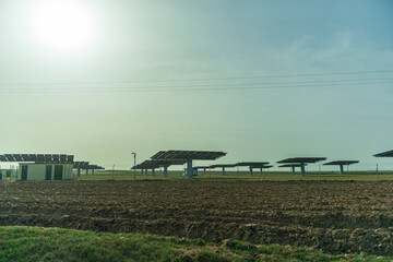 huerto solar placas solares en medio del campo de castilla salamanca energia solar