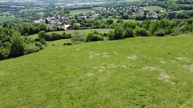 Vue a&eacute;rienne d&rsquo;une Chapelle, belv&eacute;d&egrave;re avec vue sur Pays de Gex, Notre-Dame de Riantmont, Vesancy, Ain, Jura