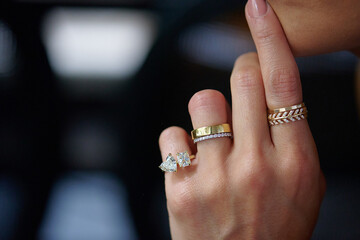 Moi et Toi Ring, rings on hand, jewelry, wedding ring, wedding band