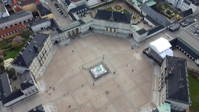 Vue a&eacute;rienne panoramique de la ville capitale Copenhague avec la place amalienborg et l'&eacute;glise frederik, Danemark, Europe