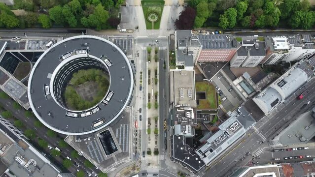 Vue a&eacute;rienne panoramique de la ville de Bruxelles, Commission Europ&eacute;enne Berlaymont, Parc du Cinquantenaire, capitale, Belgique, Europe