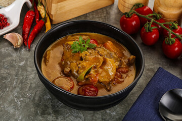 Yellow THai curry with beef