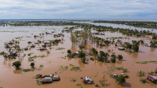 intense tropical Cyclone Idai has made landfall in Mozambique&rsquo;s Sofala region close to the city of Beira, causing severe damage with its strong winds and severe flooding in Mozambique