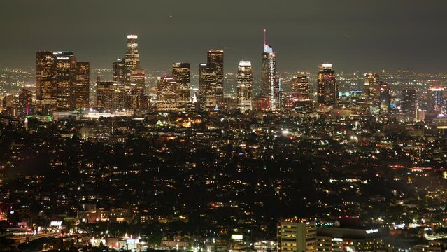 Los Angeles Downtown Buildings Night 200ｍｍ Telephoto from Griffith Park Time Lapse California USA 8K