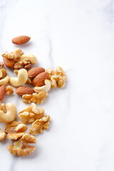 栄養たっぷりで健康に良いミックスナッツ
