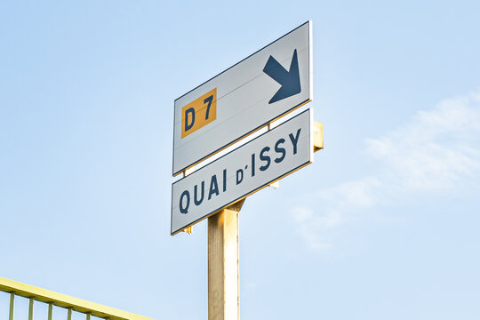 Quai d'Issy and D7 road sign on the Peripherique near Paris, France