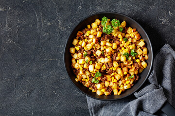 Beef Hash with roasted corn, garlic and parsley - obrazy, fototapety, plakaty