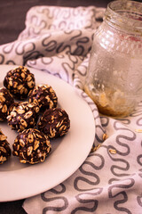 Healthy chocolate balls