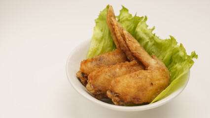 日本の料理｜手羽先の唐揚げ