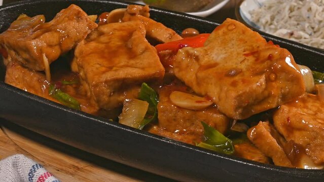  Hotplate  tofu with scallion - A Popular Taiwan food