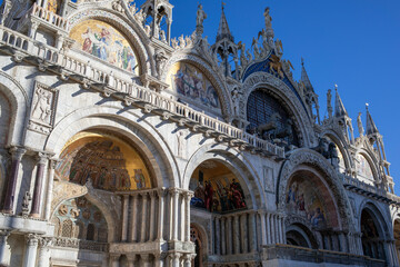 Fototapeta na wymiar St. Mark's Basilica in Piazza San Marco in Venice, Italy