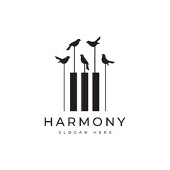 piano tune harmony musician minimalist logo design graphic vector © NUR