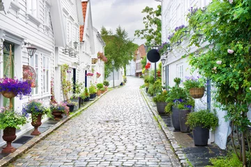 Abwaschbare Fototapete Alte Türen Wooden Old Town in Stavanger, Norway