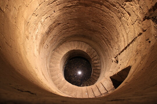 Temple de Com ombo Egypye ;:Nilom&egrave;tre ; mesure le niveau du Nil pour taxer par pharaon
