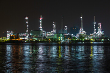 Fototapeta premium Oil refinery at morning