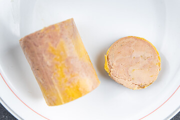 foie gras block raw ready to cook ready to eat healthy eating cooking appetizer meal food snack on the table