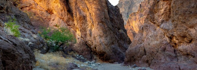 Fototapeta na wymiar 4K Image: Rocky Desert Canyon Trail to Colorado River near Las Vegas