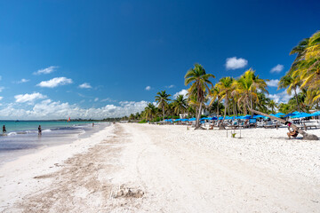 Rajska plaża © DawidFastMan